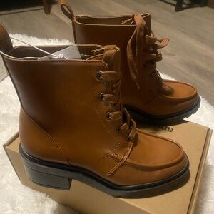 Light brown loafer boots